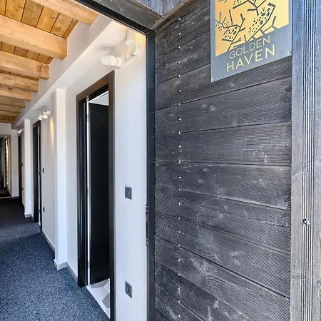 Golden Haven فيلة *