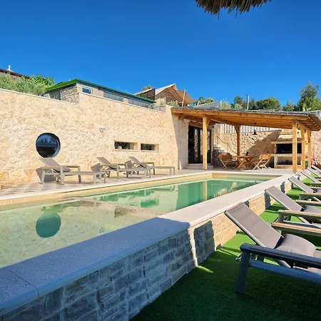 Golden Haven Villa *