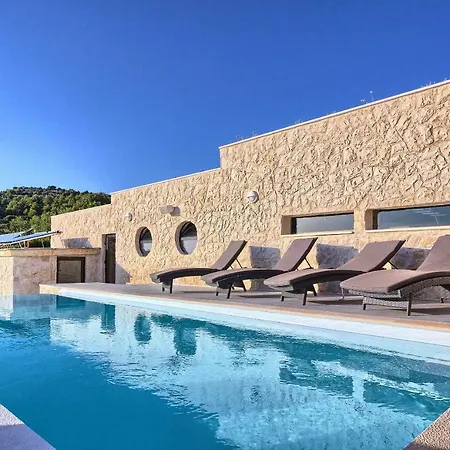 Villa Golden Haven *