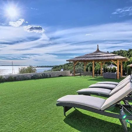 Villa Golden Haven