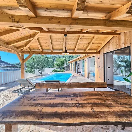 Golden Haven Villa Murter