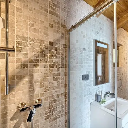 Golden Haven * Murter