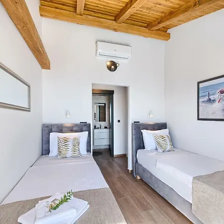 Golden Haven Villa