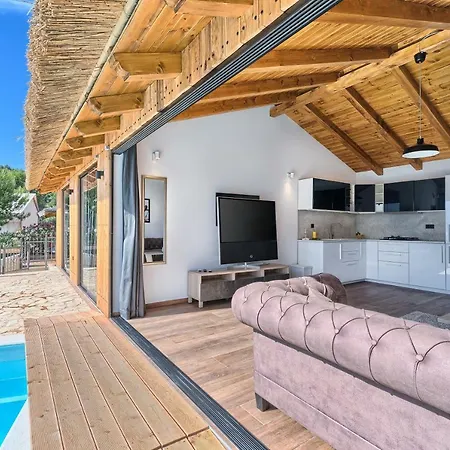 Golden Haven Villa *