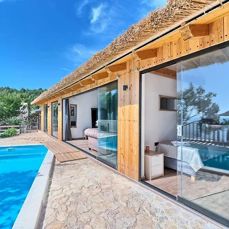 Golden Haven Villa *